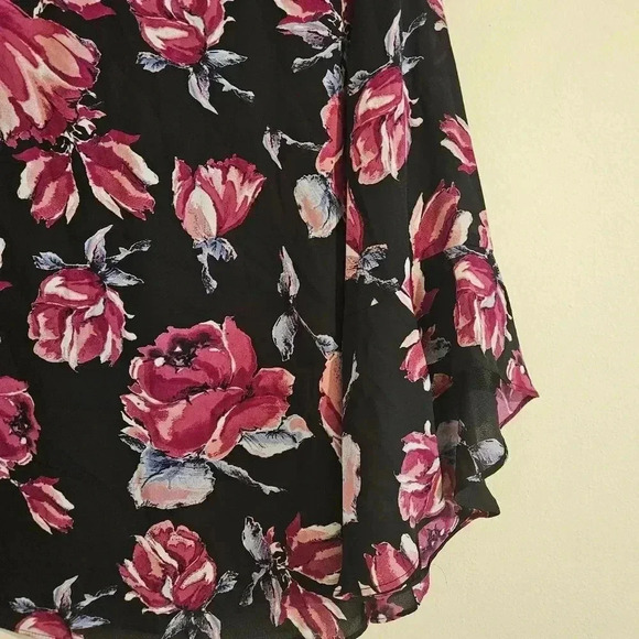 Black Label by Evan Piccone Floral Blouse - Picture 4 of 5